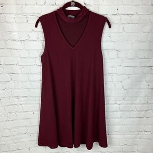 Abbeline Maroon Chocker Shift Dress Size XS